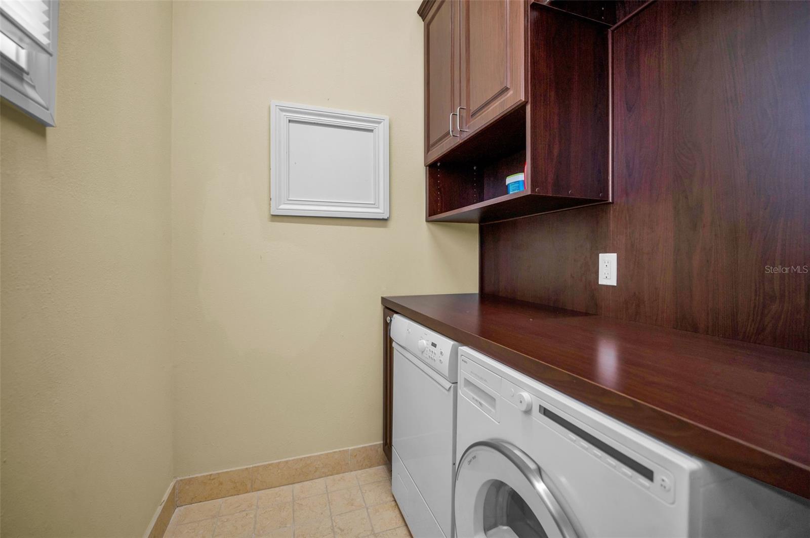 TB8430922 Property Photo