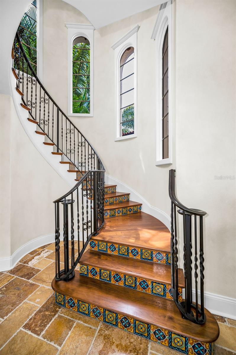 TB8430922 Property Photo