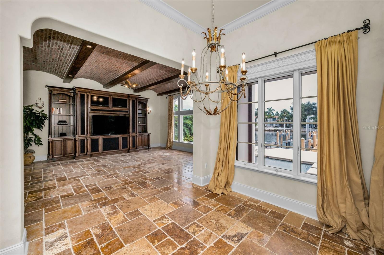 TB8430922 Property Photo