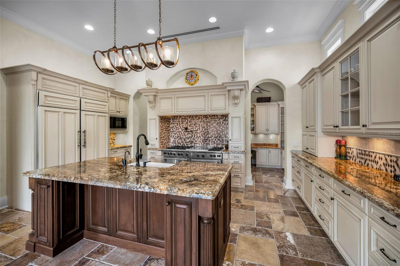 TB8430922 Property Photo