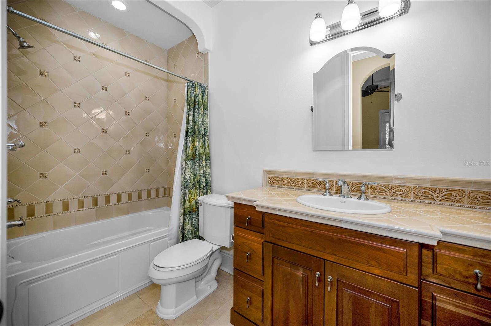 TB8430922 Property Photo