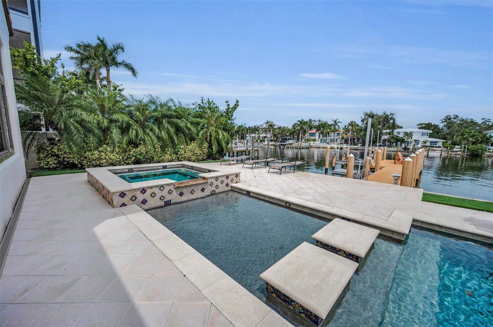 TB8430922 Property Photo