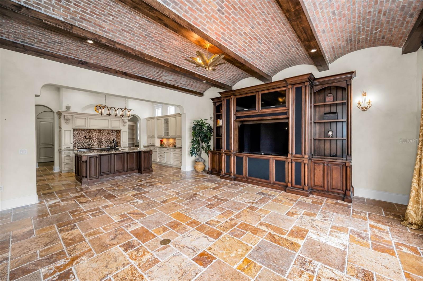 TB8430922 Property Photo