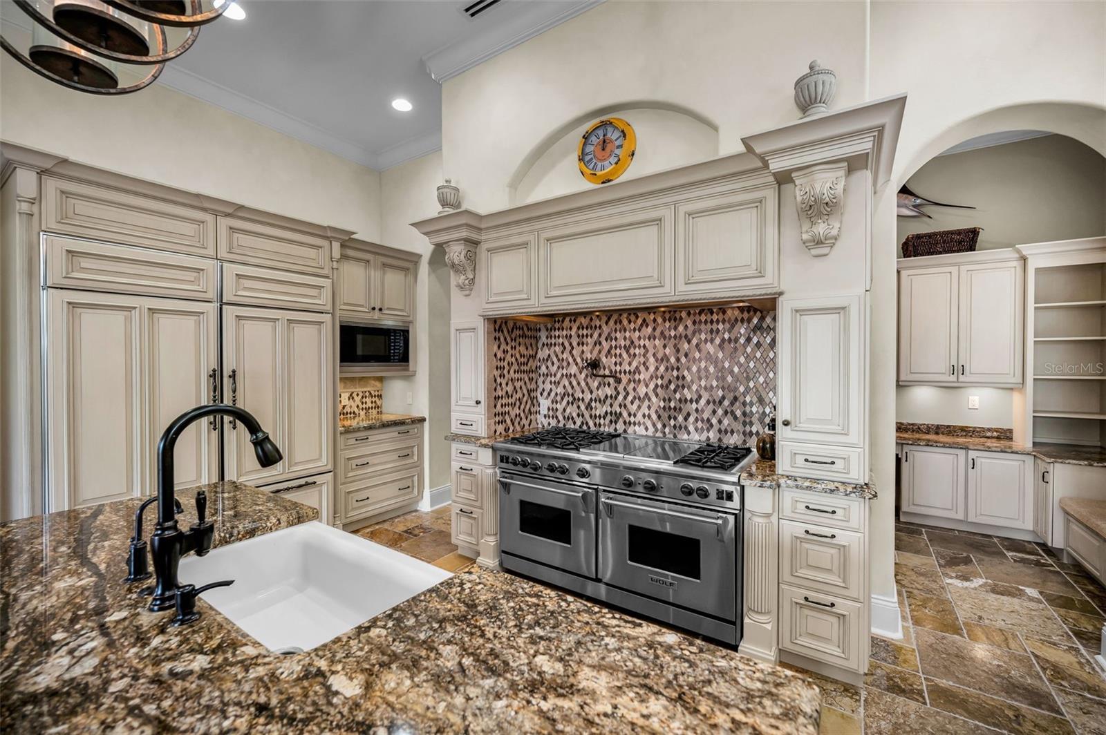 TB8430922 Property Photo