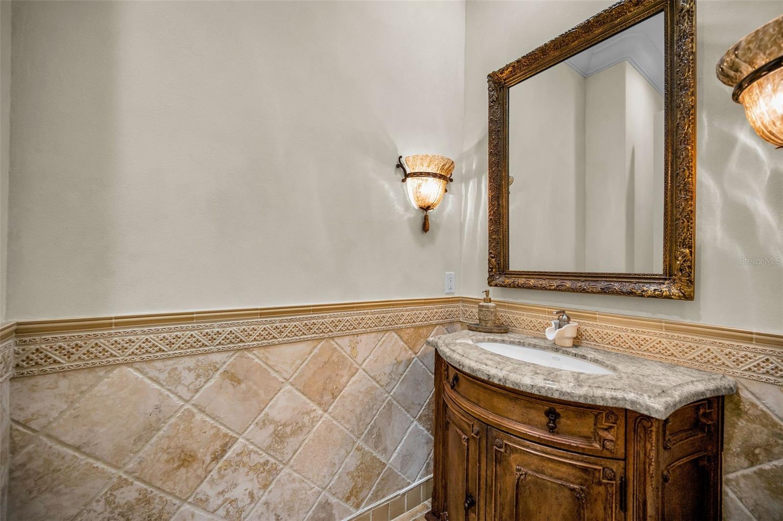 TB8430922 Property Photo