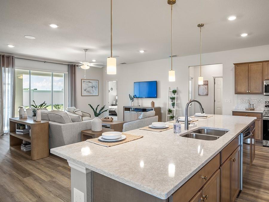 6064 BARRACUDA LOOP, WIMAUMA, FL, 33598