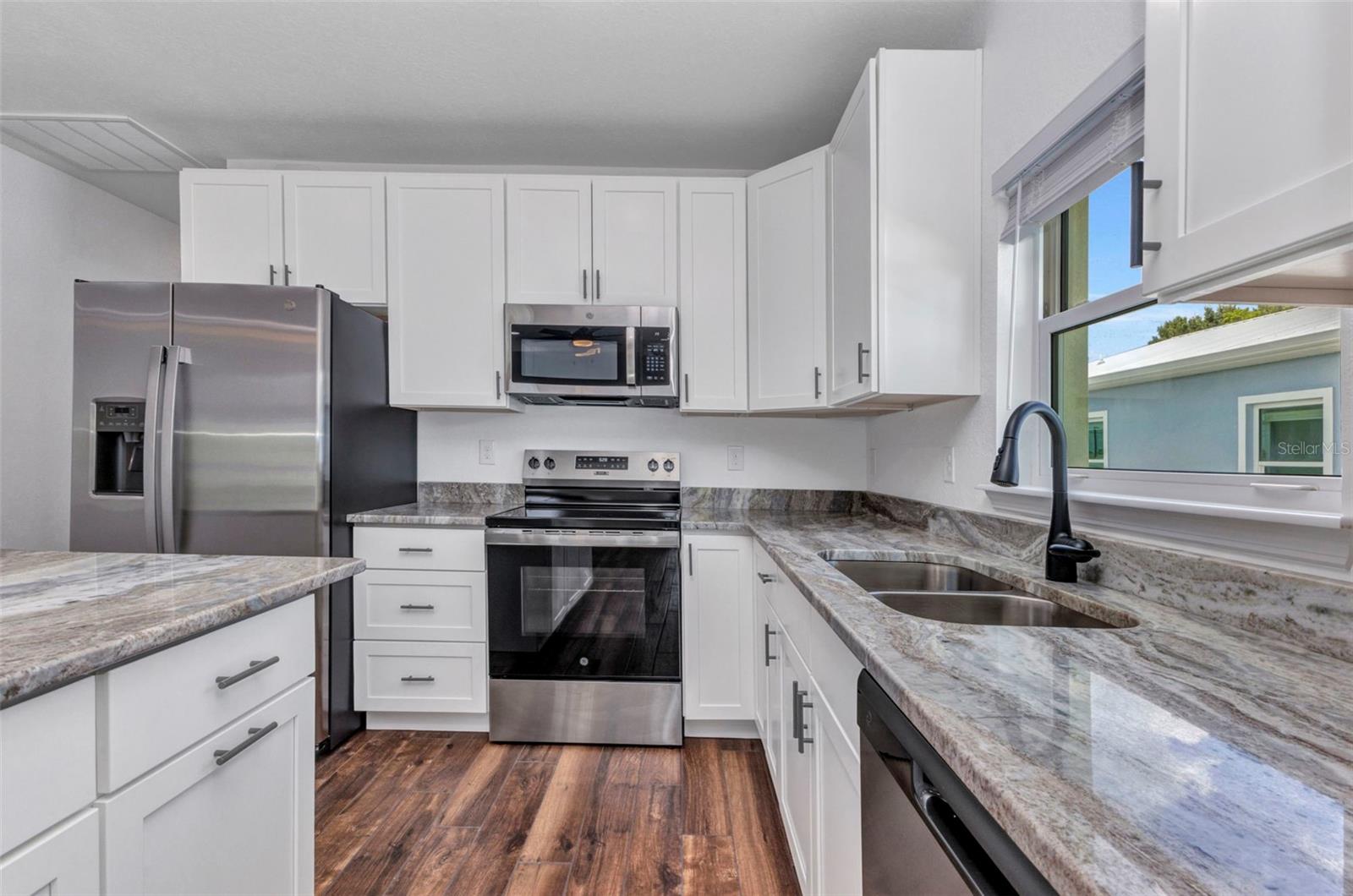 415 CARMALITA ST #112, PUNTA GORDA, FL, 33950