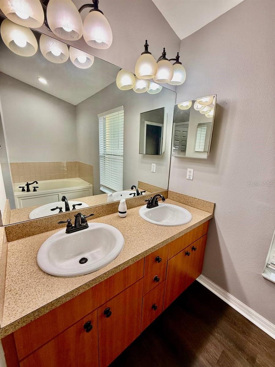 6959 S MANHATTAN AVE, TAMPA, FL, 33616