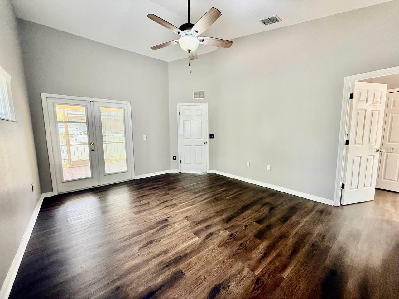 6959 S MANHATTAN AVE, TAMPA, FL, 33616