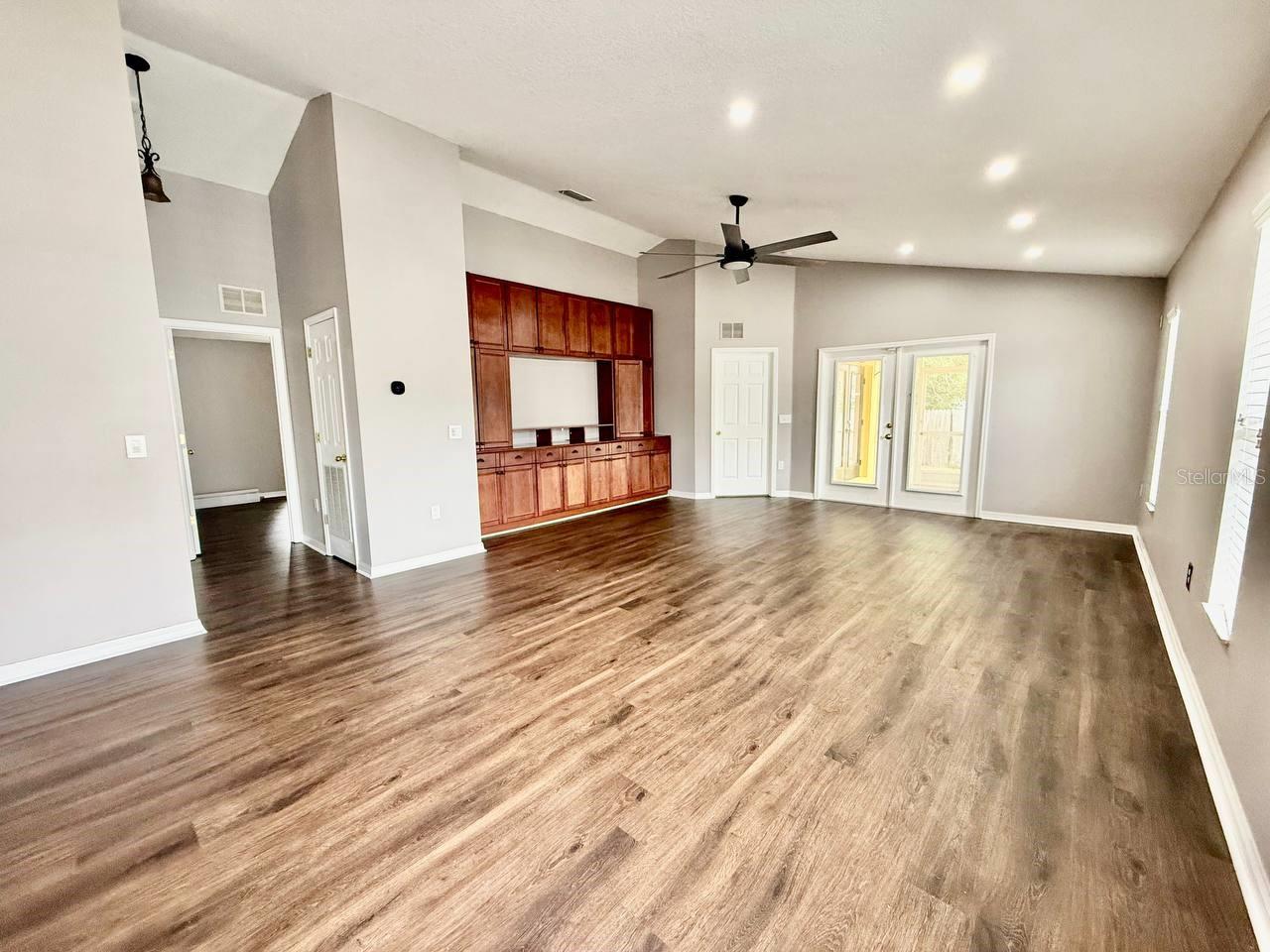 6959 S MANHATTAN AVE, TAMPA, FL, 33616