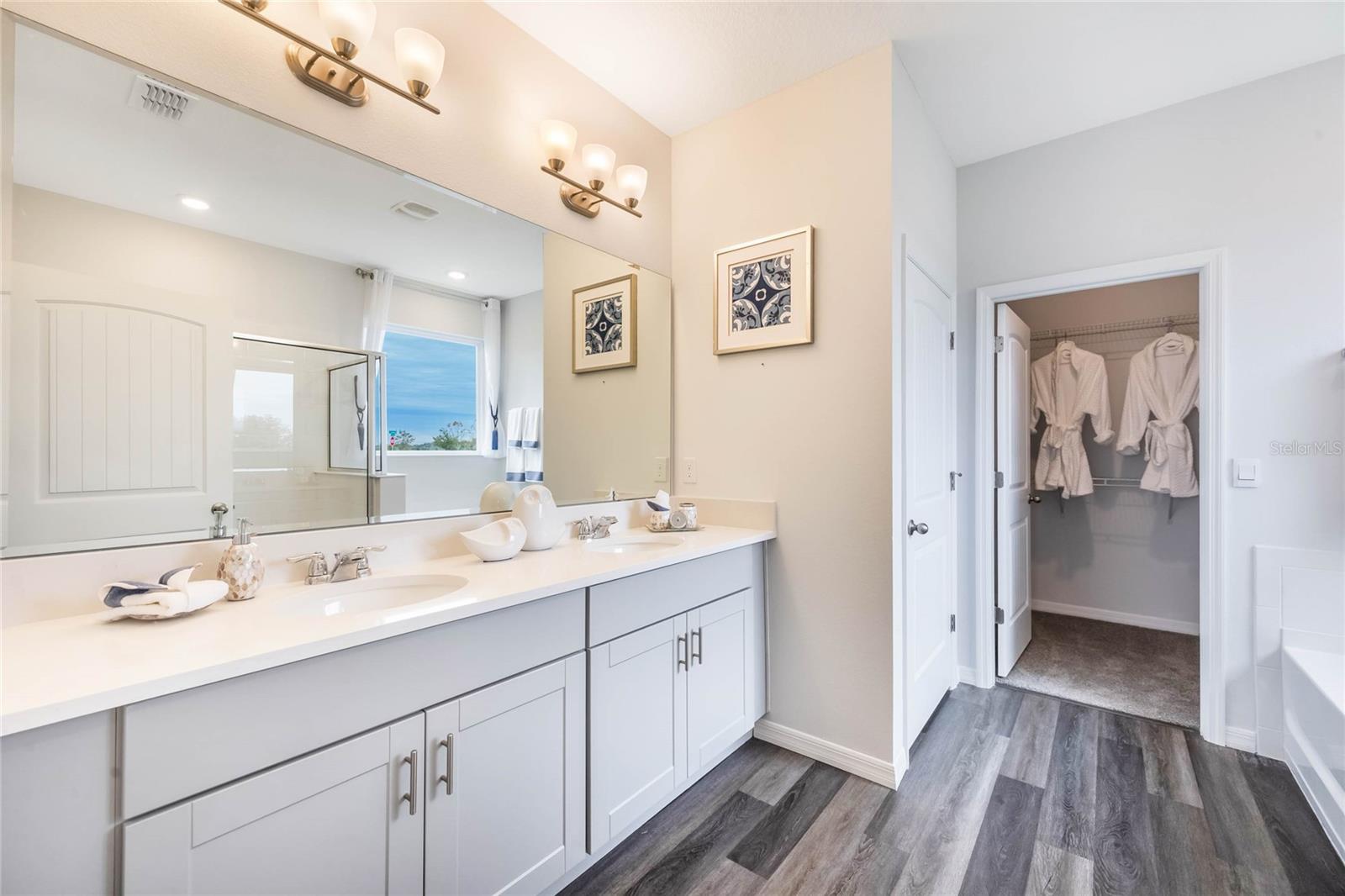 2005 WALNUT CREEK DR, KISSIMMEE, FL, 34744