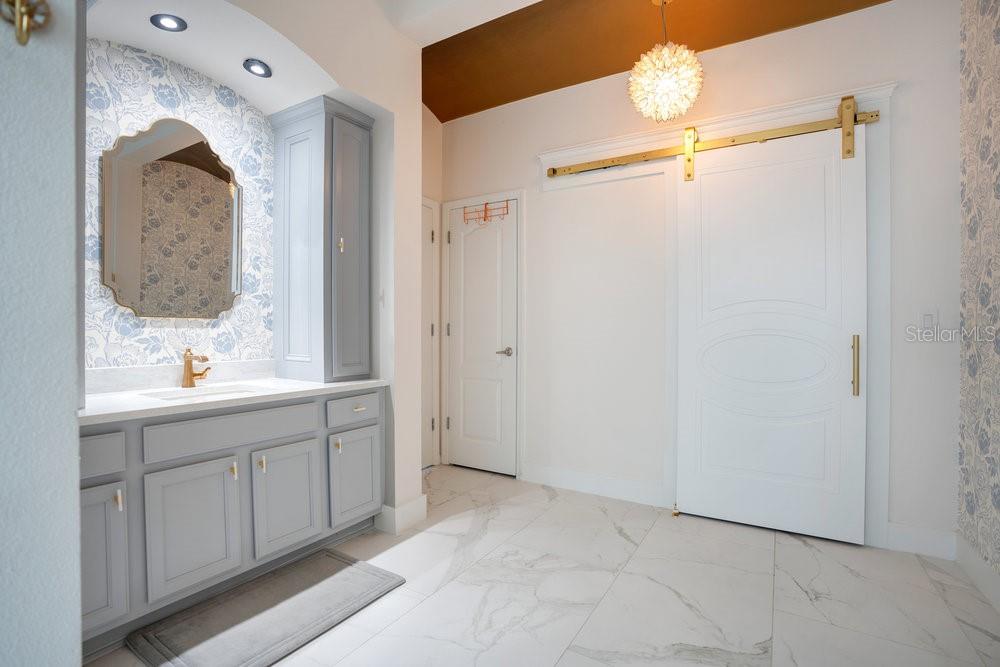 1131 FERN AVE, ORLANDO, FL, 32814