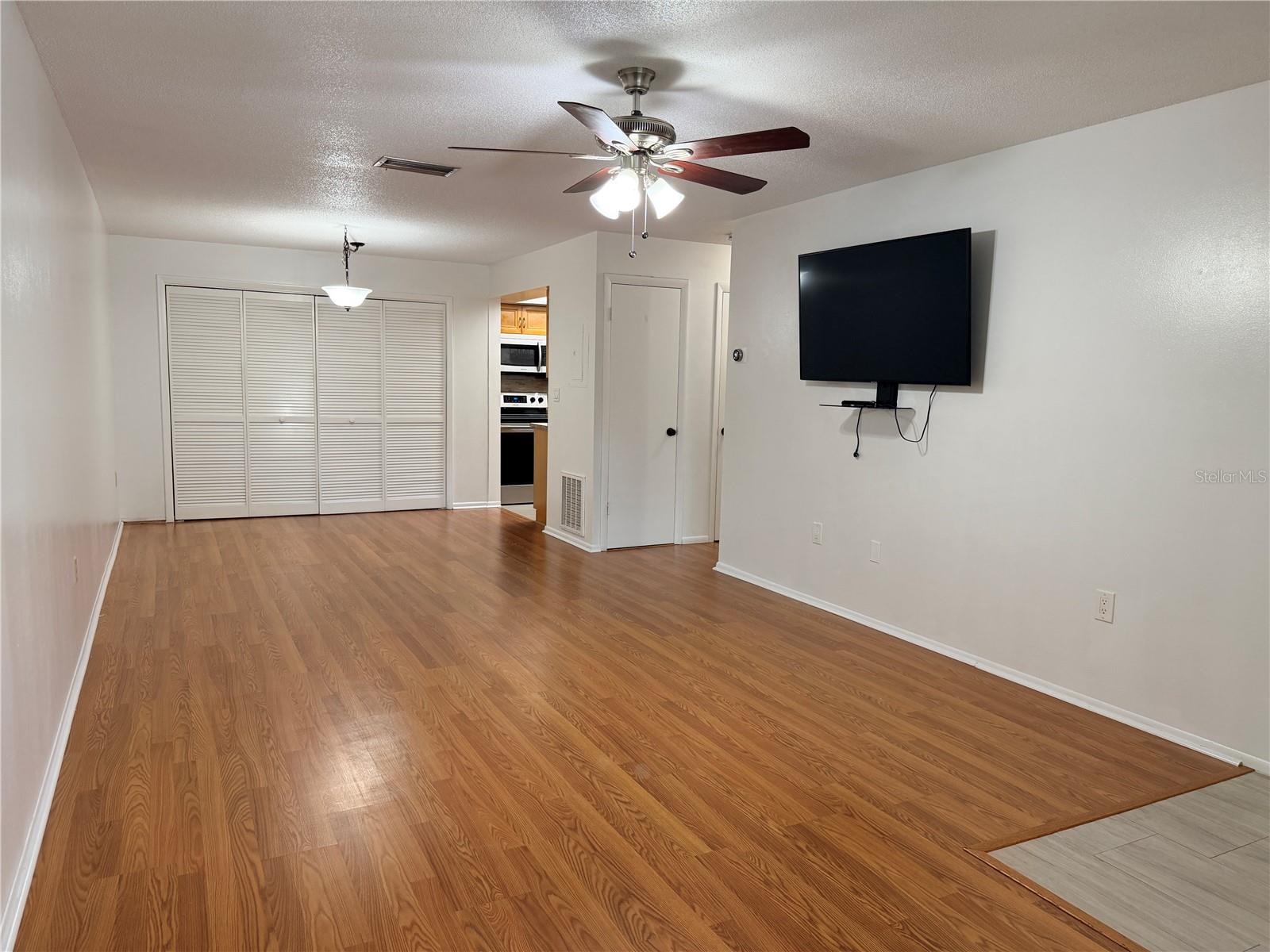 540 CASCADE CIR #104, CASSELBERRY, FL, 32707