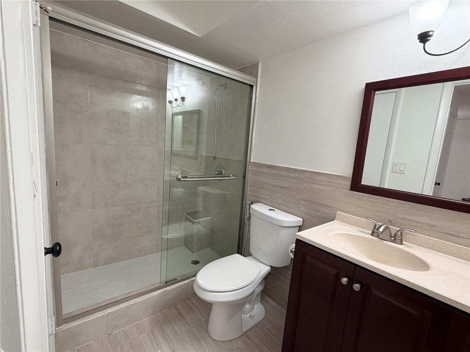 540 CASCADE CIR #104, CASSELBERRY, FL, 32707