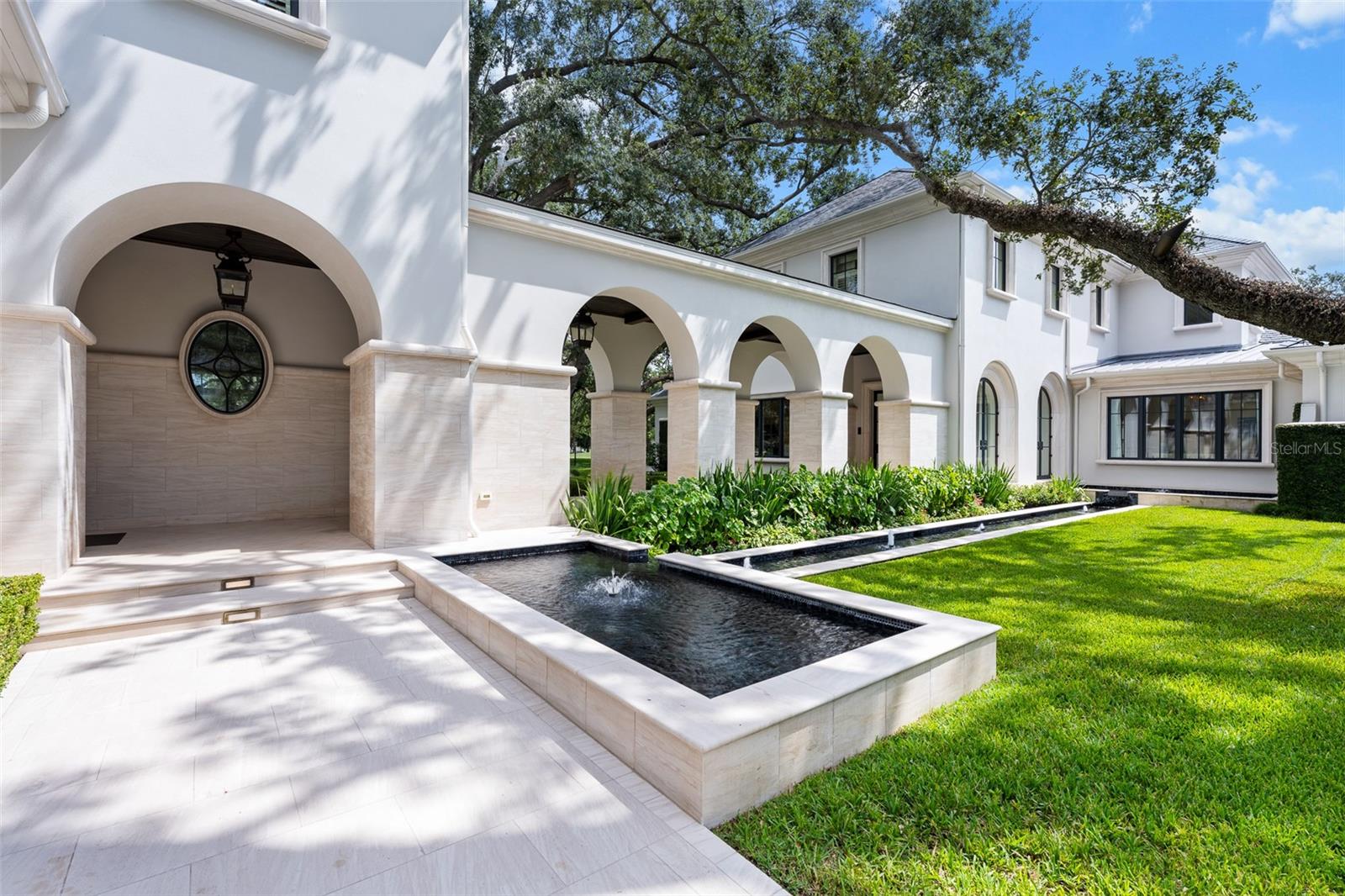 TB8430984 Property Photo