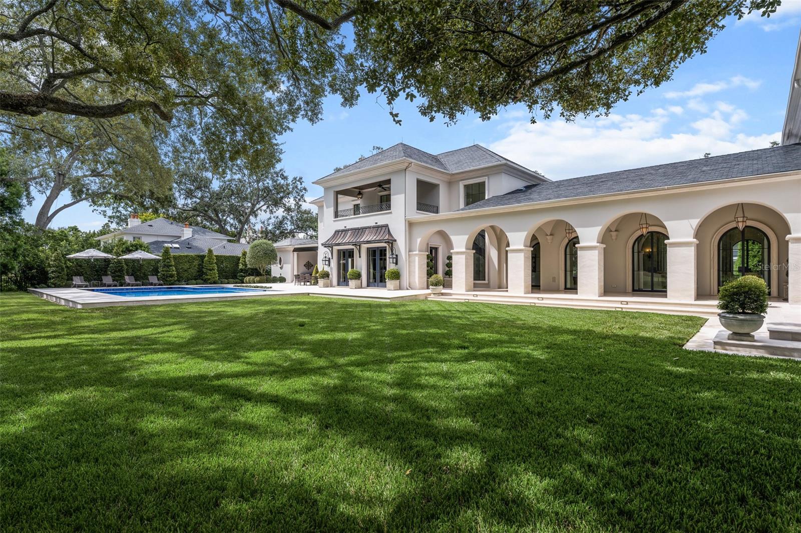 TB8430984 Property Photo