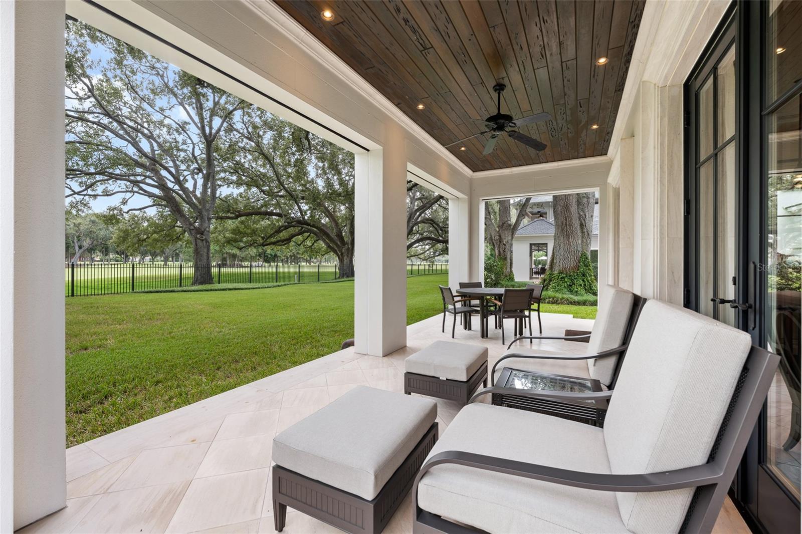 TB8430984 Property Photo