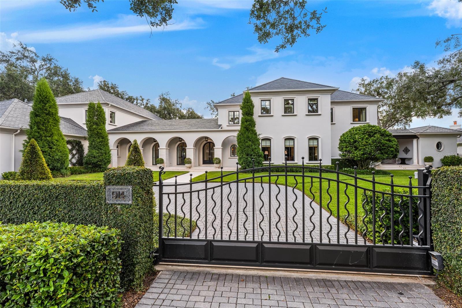 TB8430984 Property Photo