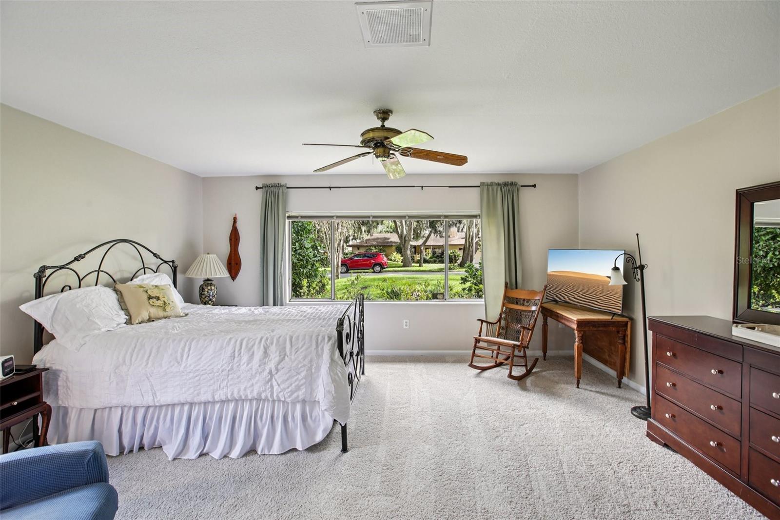 19254 BLOUNT RD, LUTZ, FL, 33558