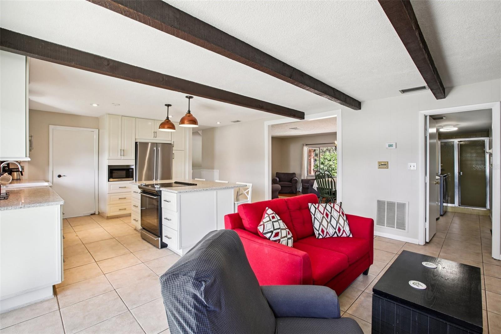 19254 BLOUNT RD, LUTZ, FL, 33558