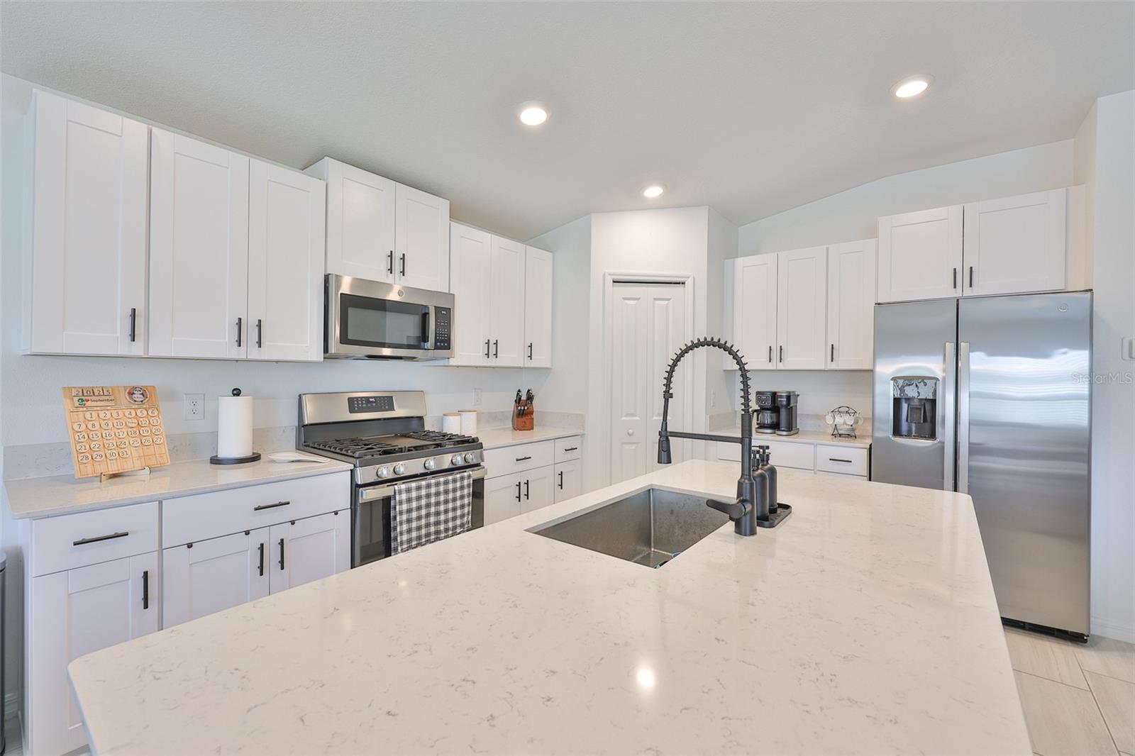 35069 BRACKETT BND, ZEPHYRHILLS, FL, 33541