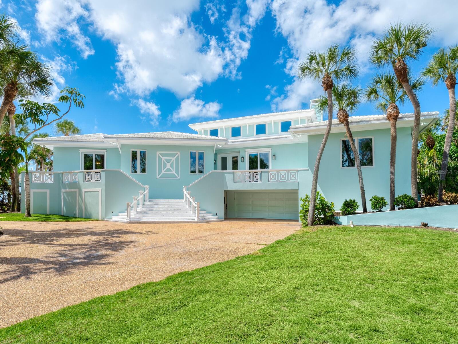 A4666136 Property Photo