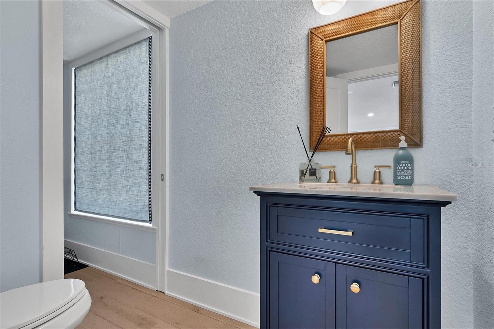 D6143949 Property Photo