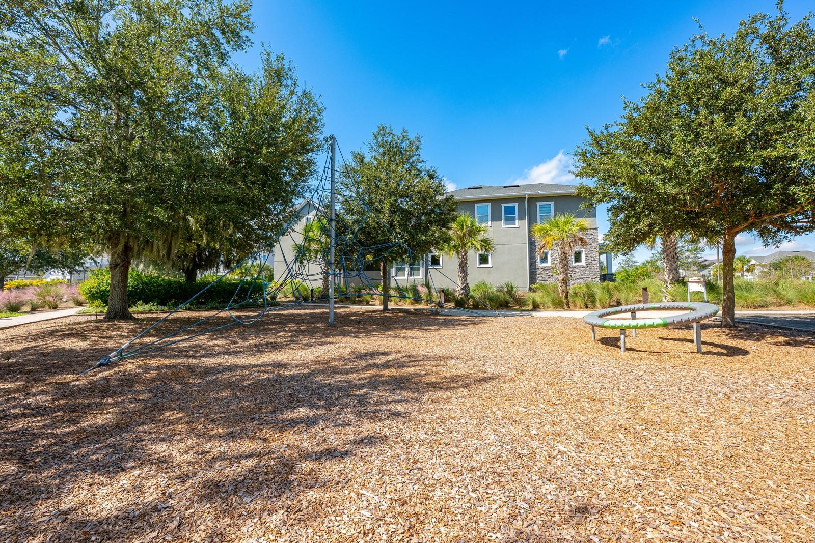 8282 NEMOURS PKWY, ORLANDO, FL, 32827