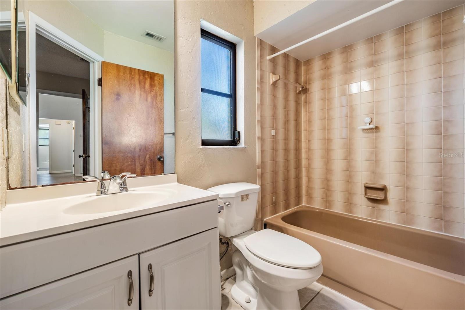 2326 FORREST CREST CIR, LUTZ, FL, 33549