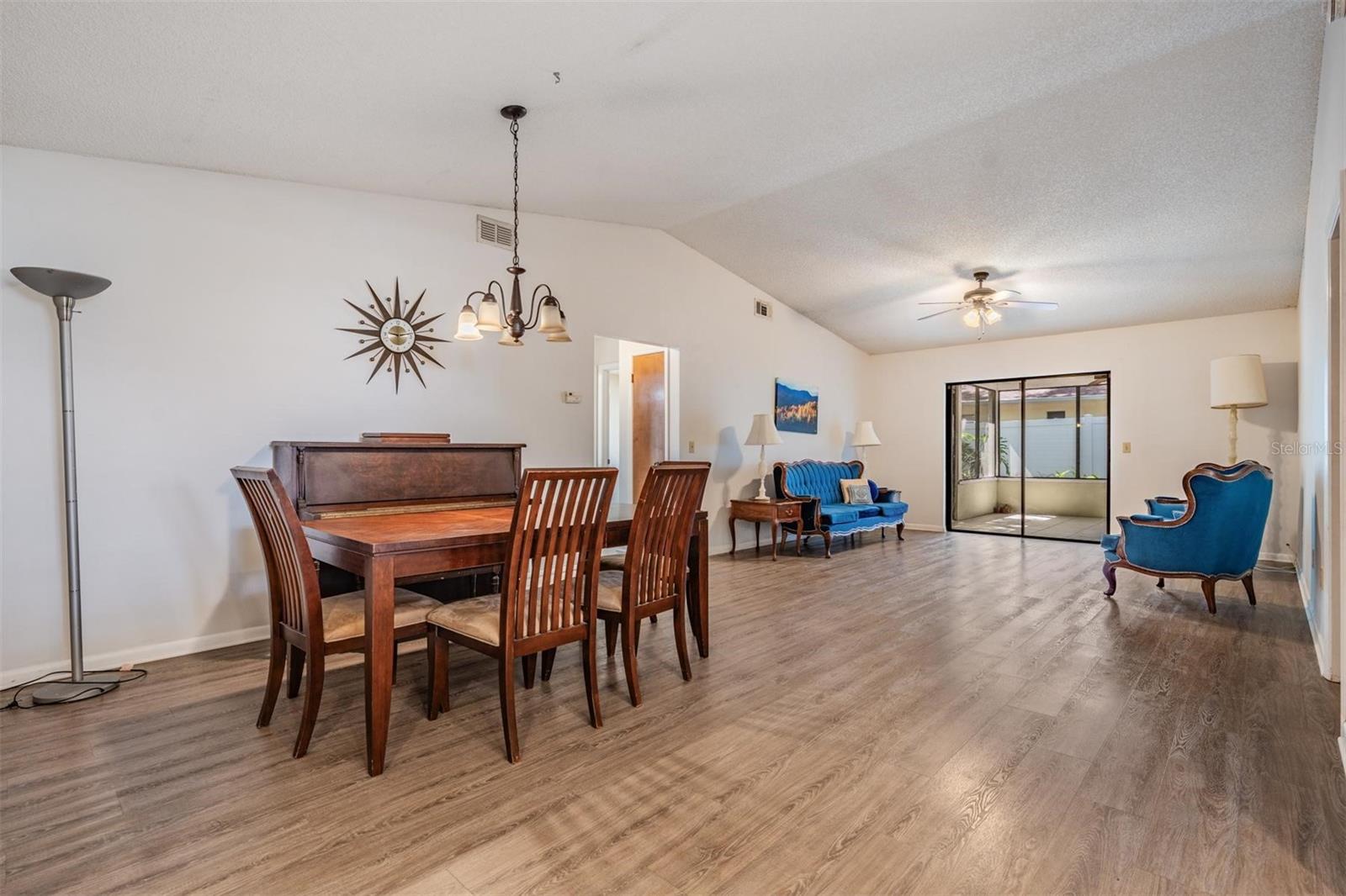 2326 FORREST CREST CIR, LUTZ, FL, 33549