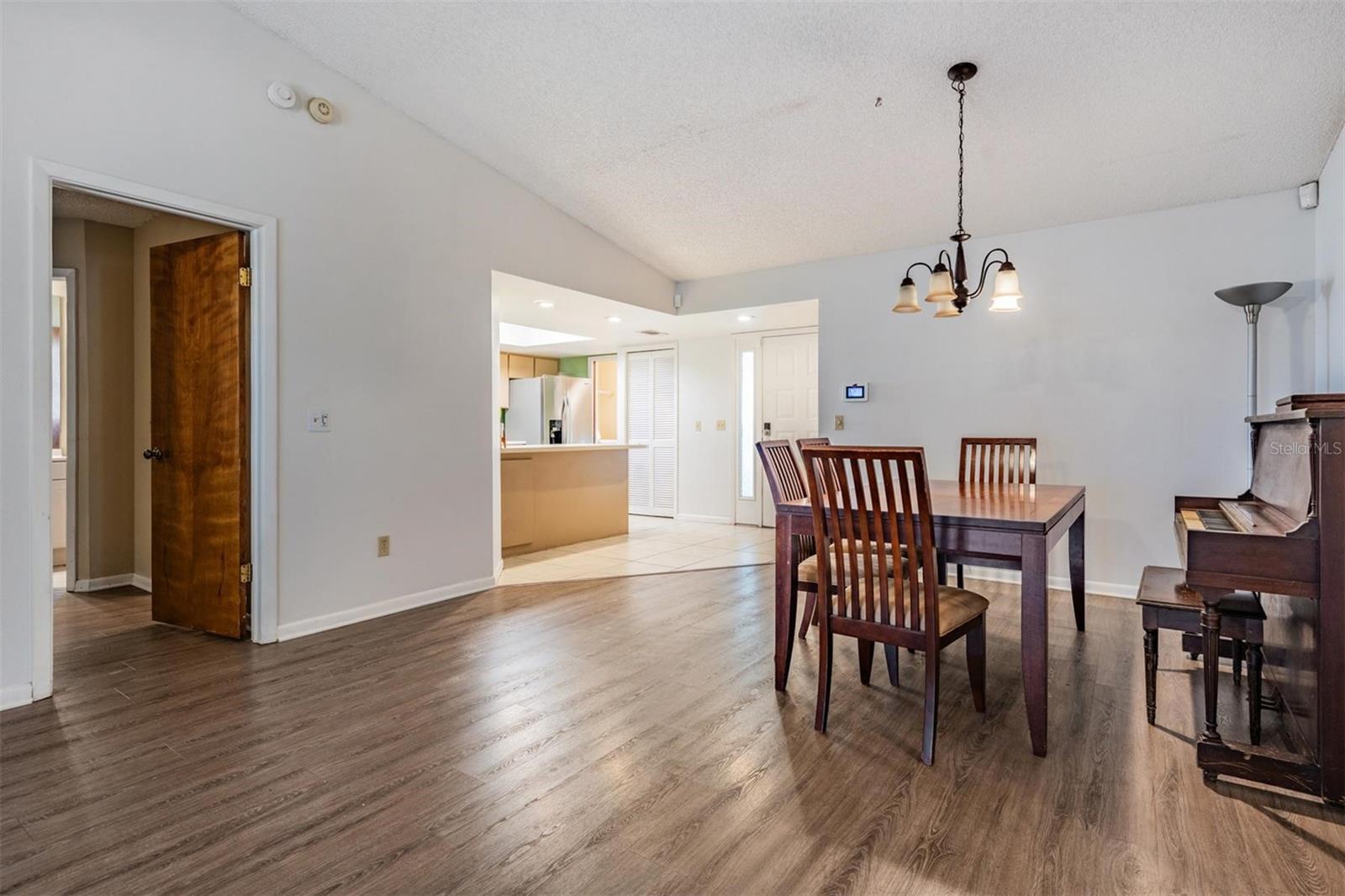 2326 FORREST CREST CIR, LUTZ, FL, 33549