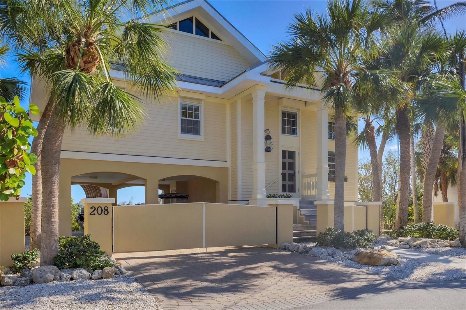 D6143951 Property Photo