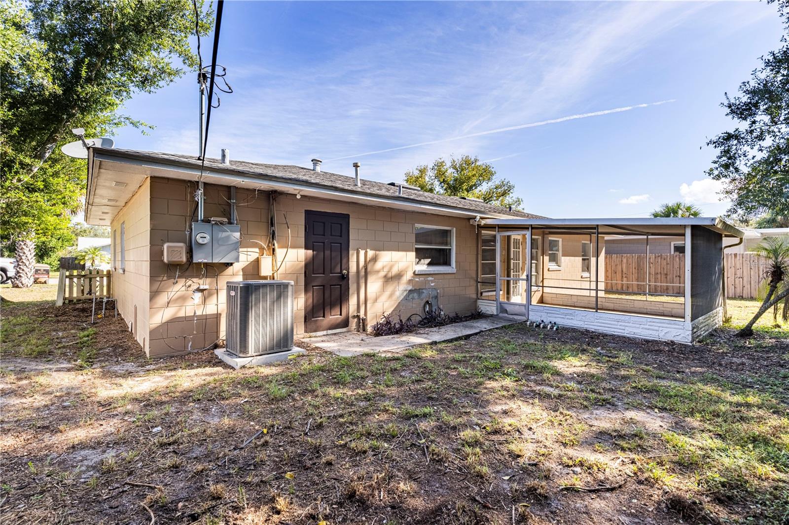 2814 WESTLAND RD, MOUNT DORA, FL, 32757