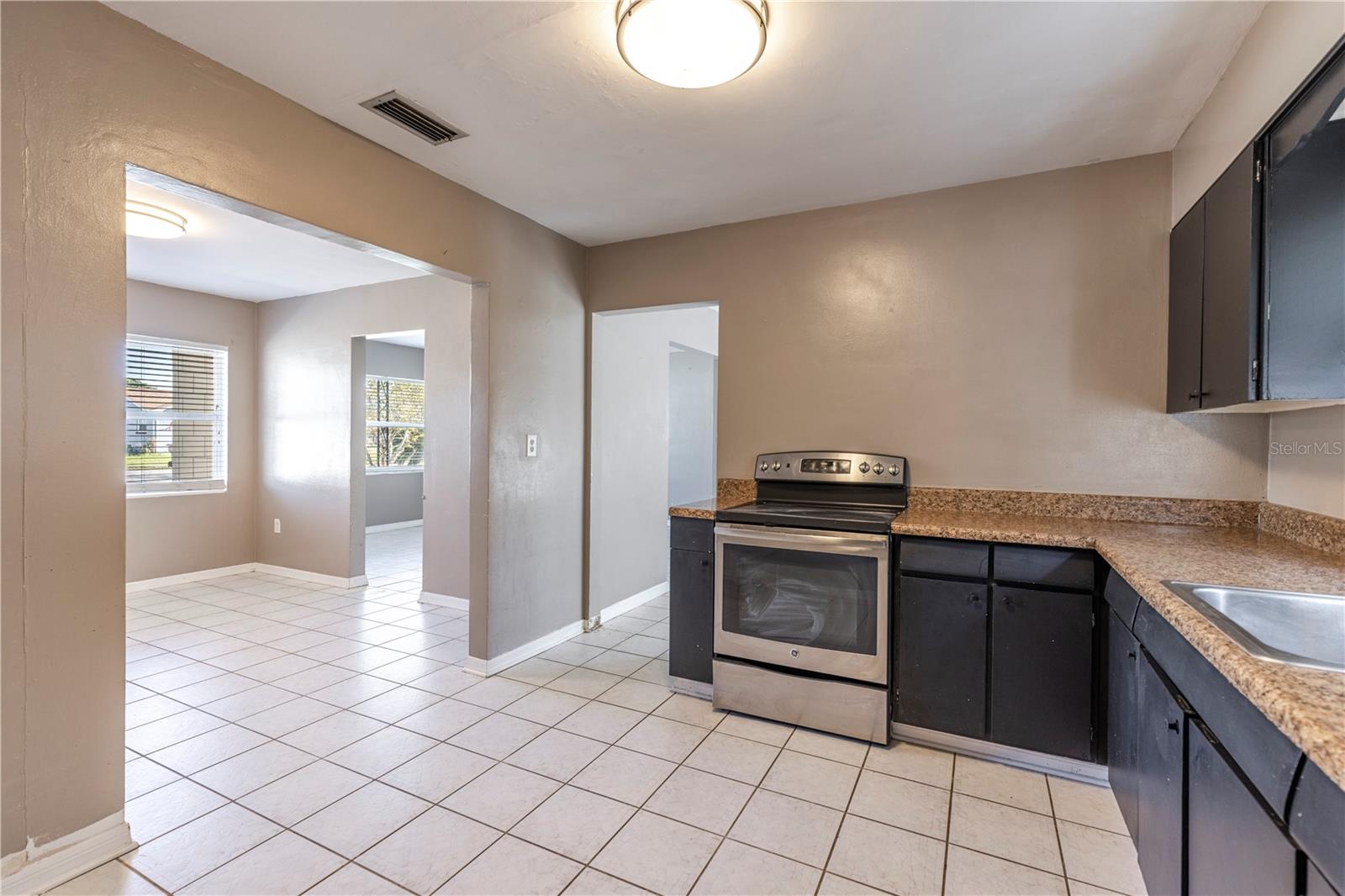 2814 WESTLAND RD, MOUNT DORA, FL, 32757