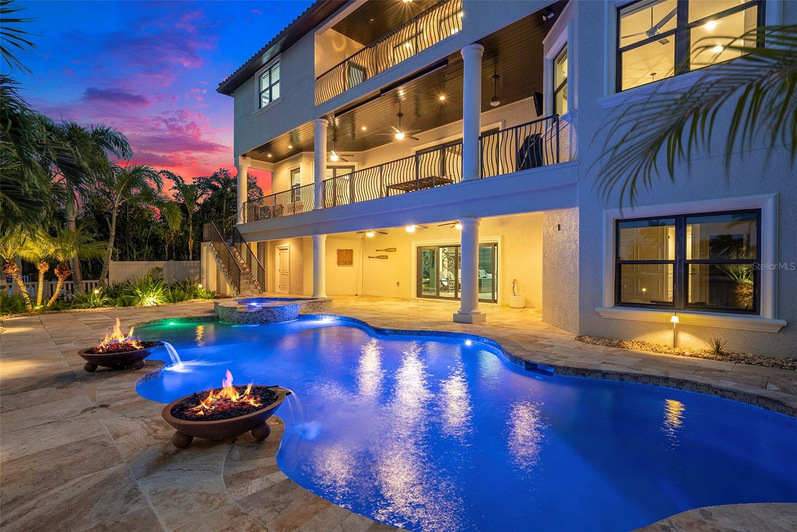 TB8431098 Property Photo