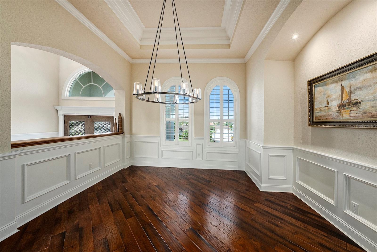 TB8431098 Property Photo