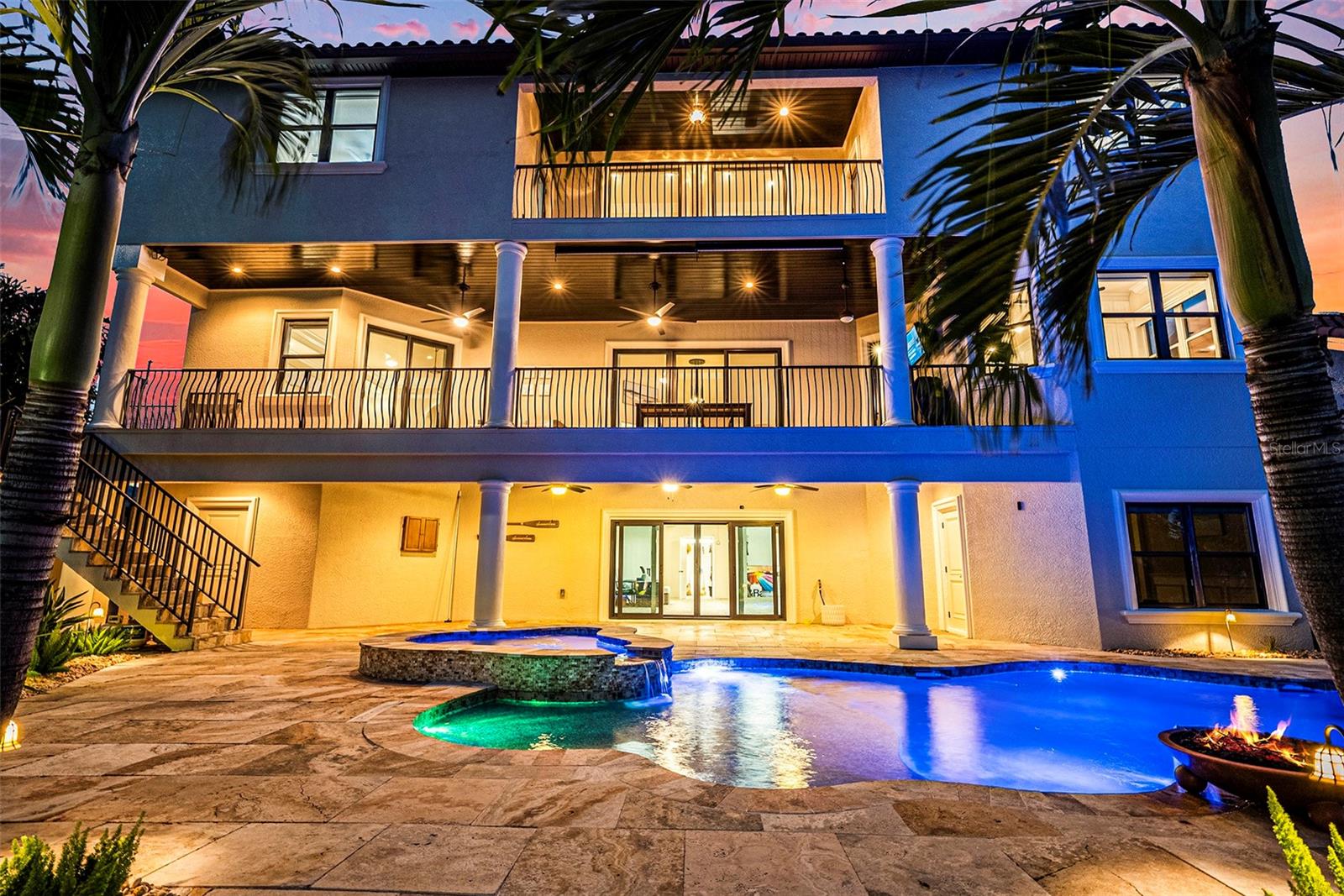 TB8431098 Property Photo