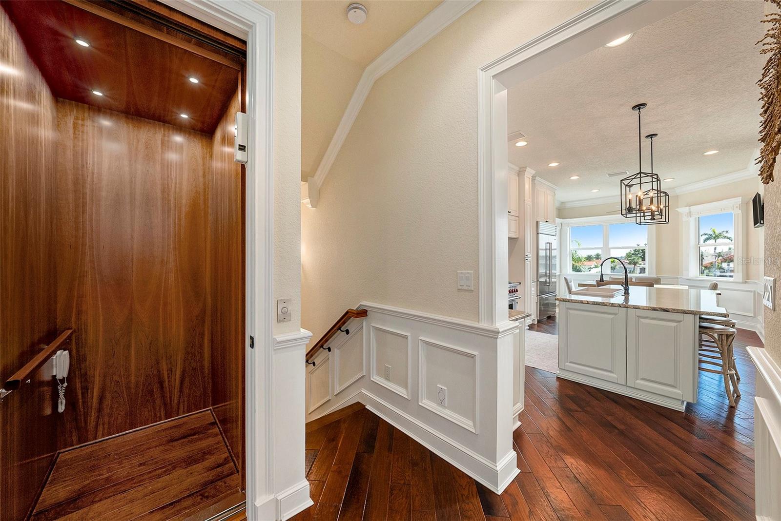 TB8431098 Property Photo