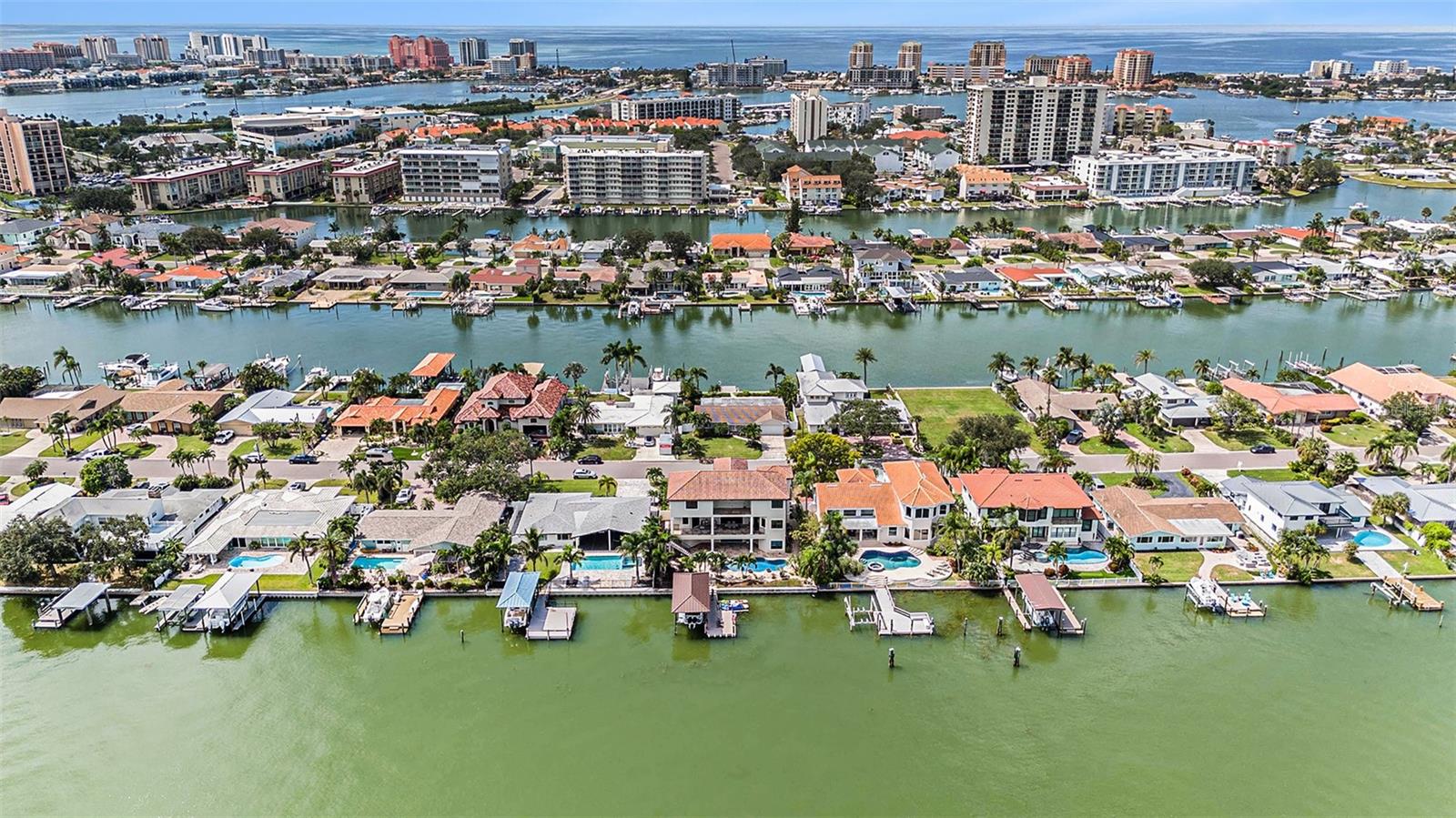 TB8431098 Property Photo