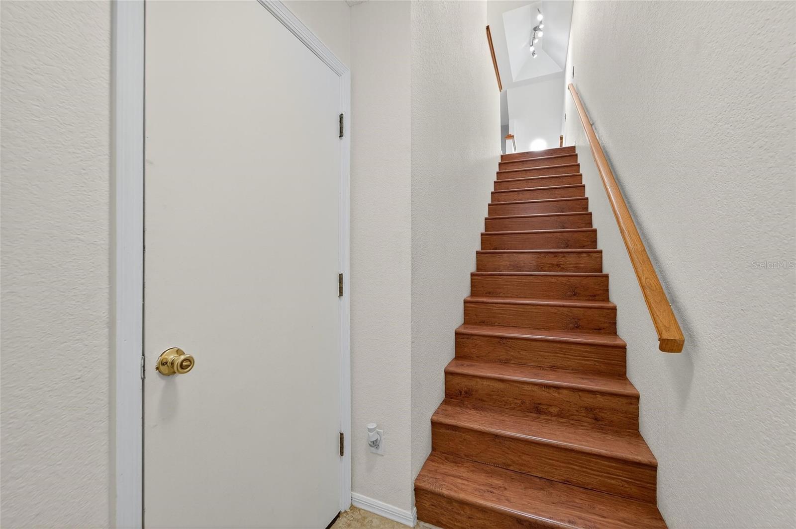 9558 TARA CAY CT #21, SEMINOLE, FL, 33776