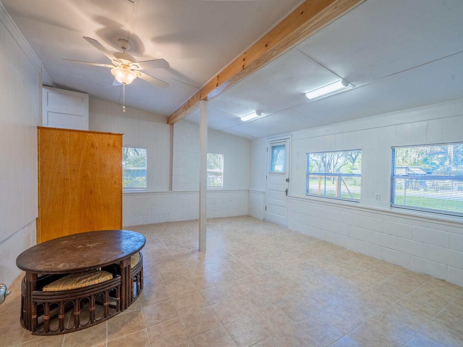 OM710215 Property Photo