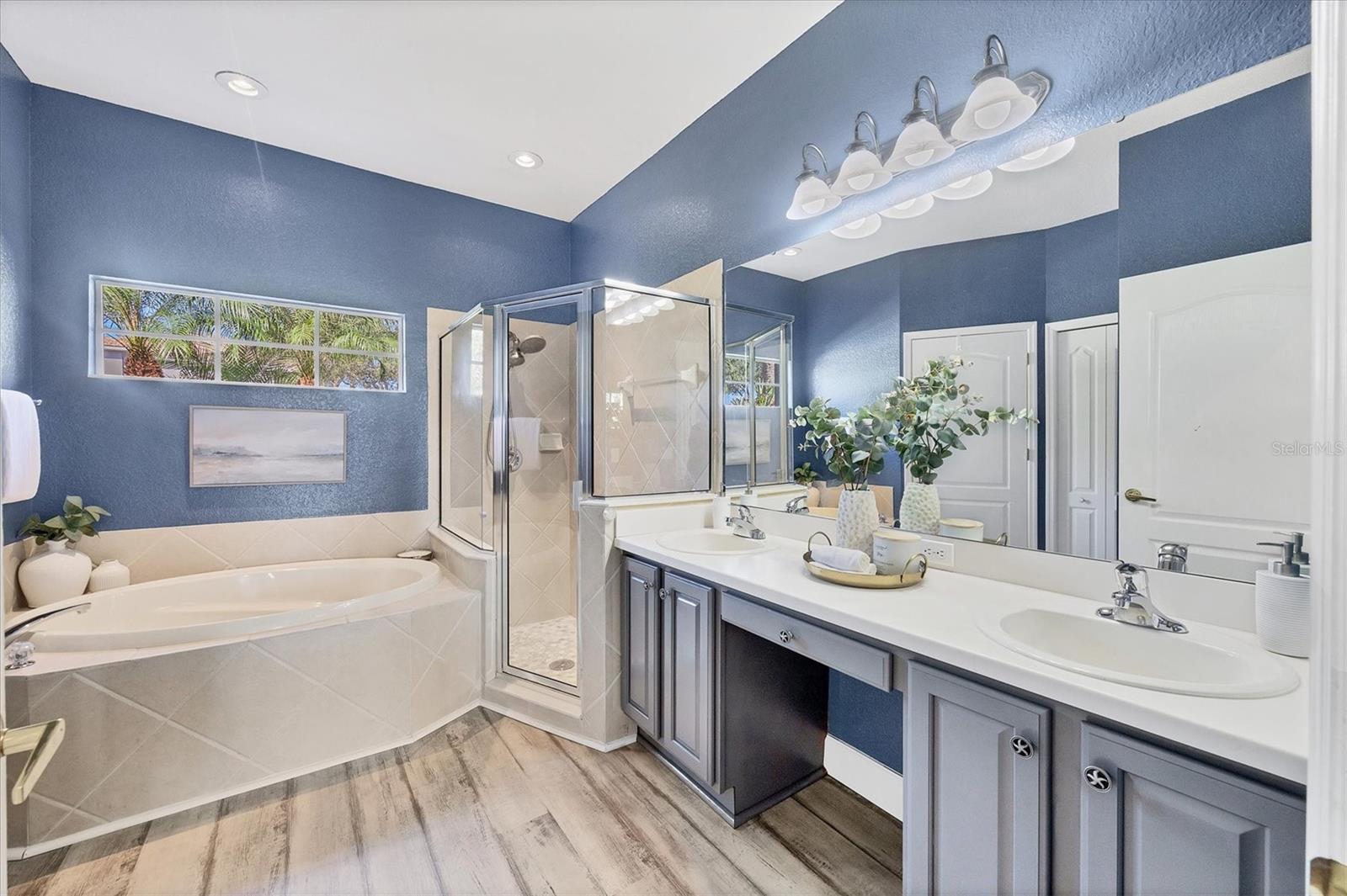 303 HERITAGE ISLES WAY, BRADENTON, FL, 34212