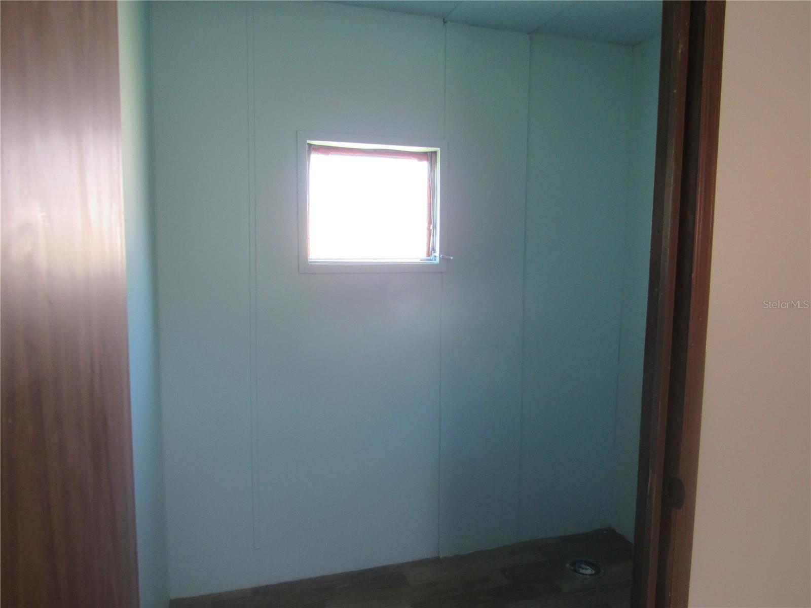 OM710226 Property Photo