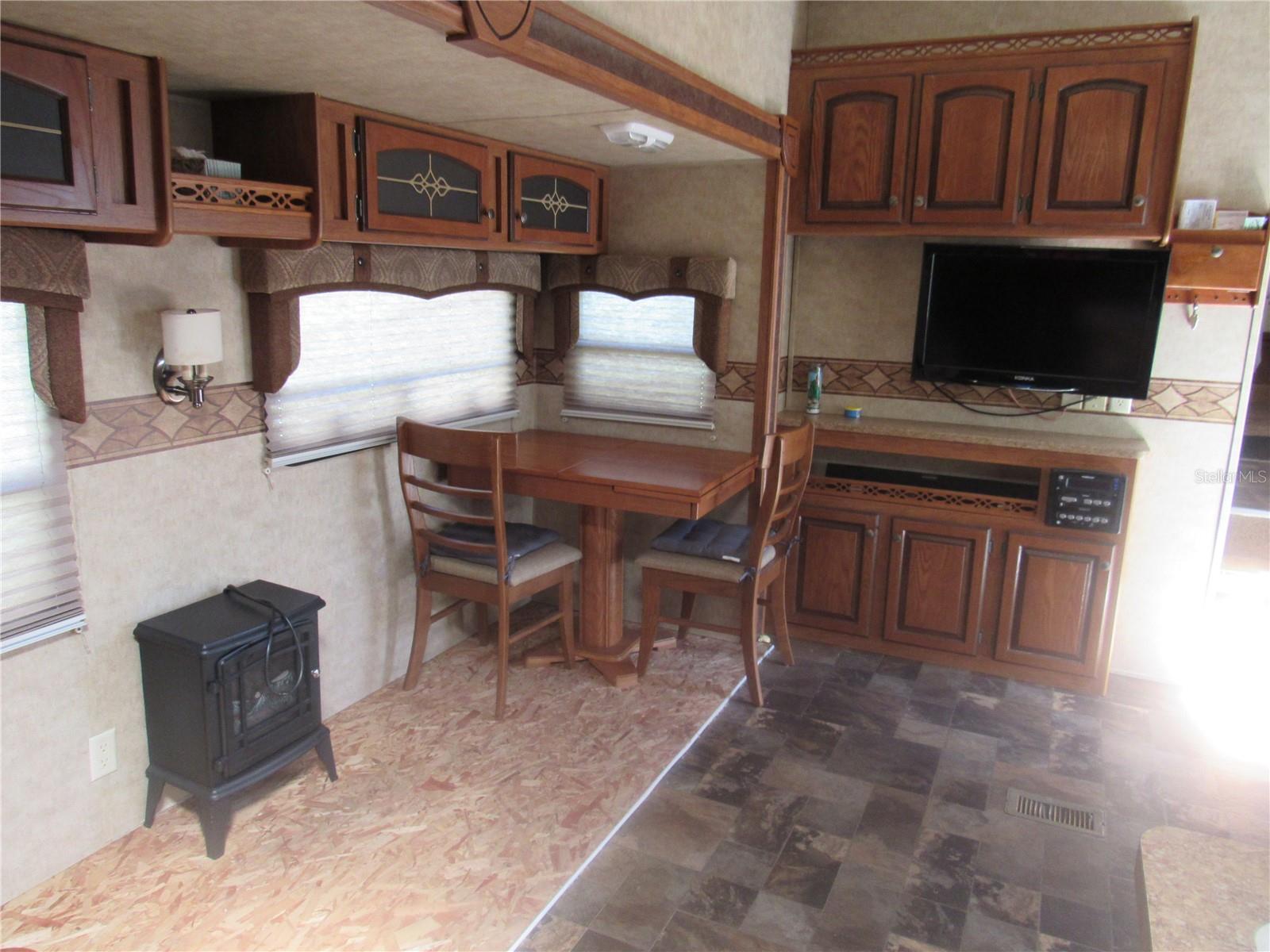 OM710226 Property Photo