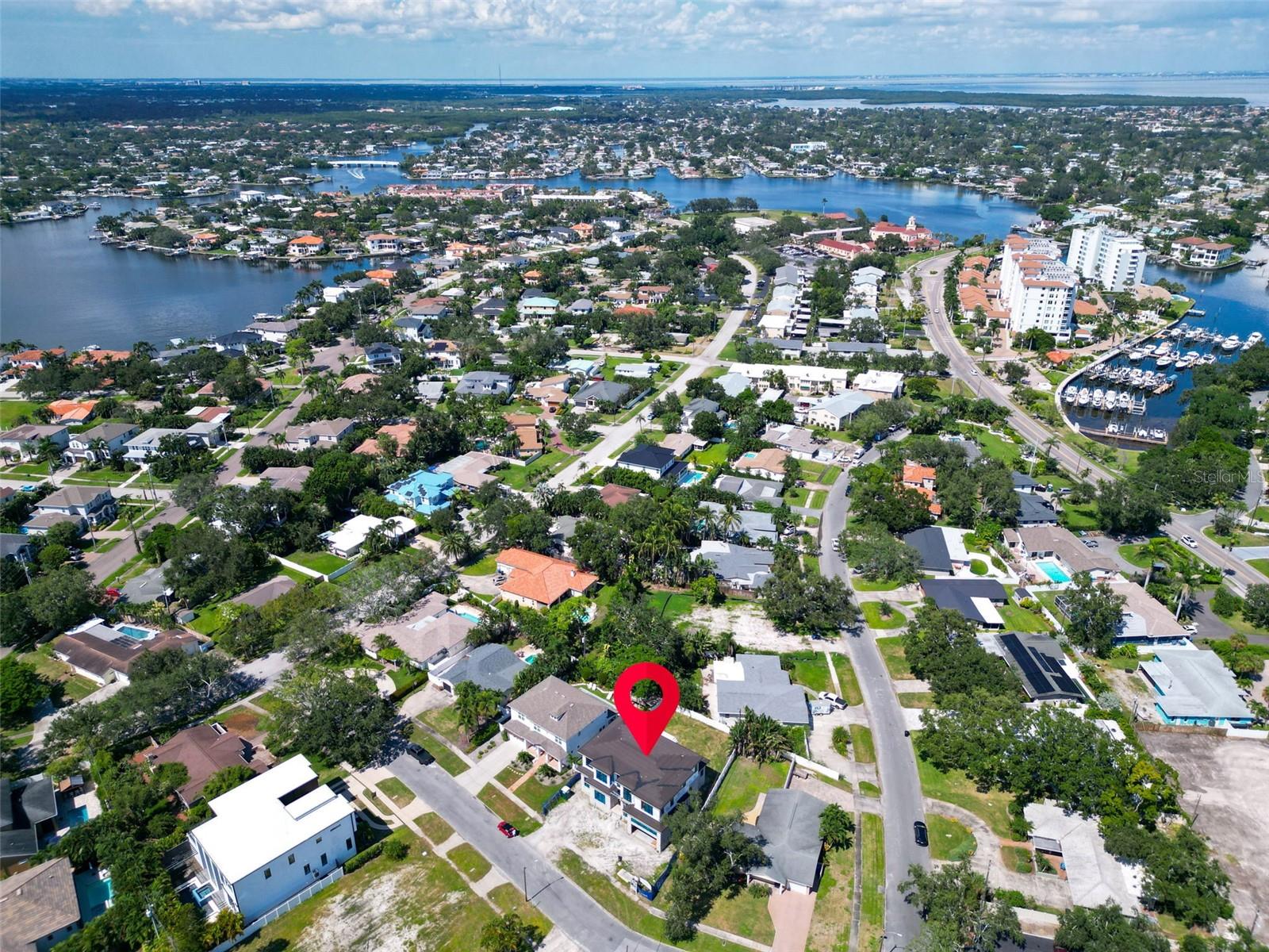 TB8431127 Property Photo