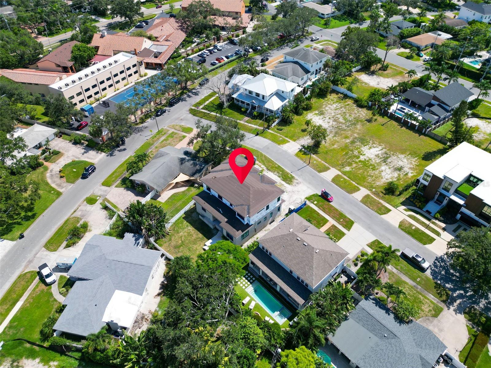 TB8431127 Property Photo