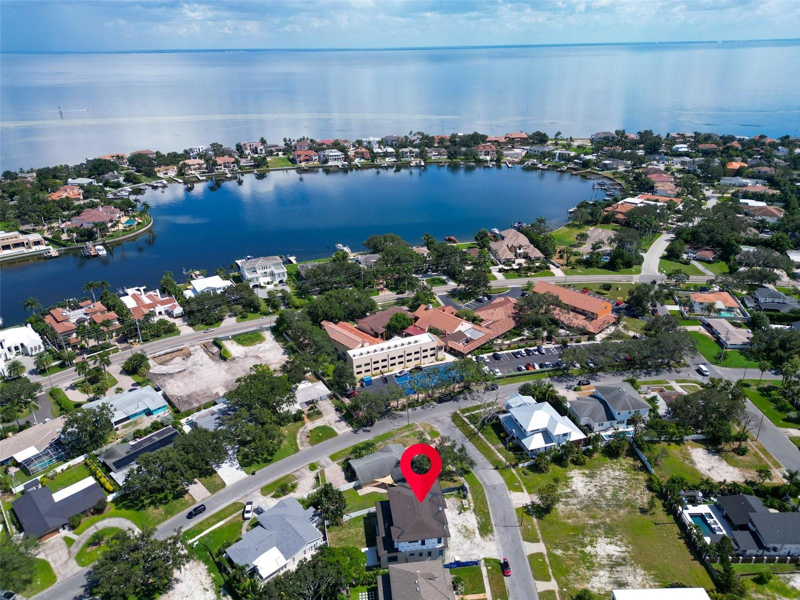 TB8431127 Property Photo