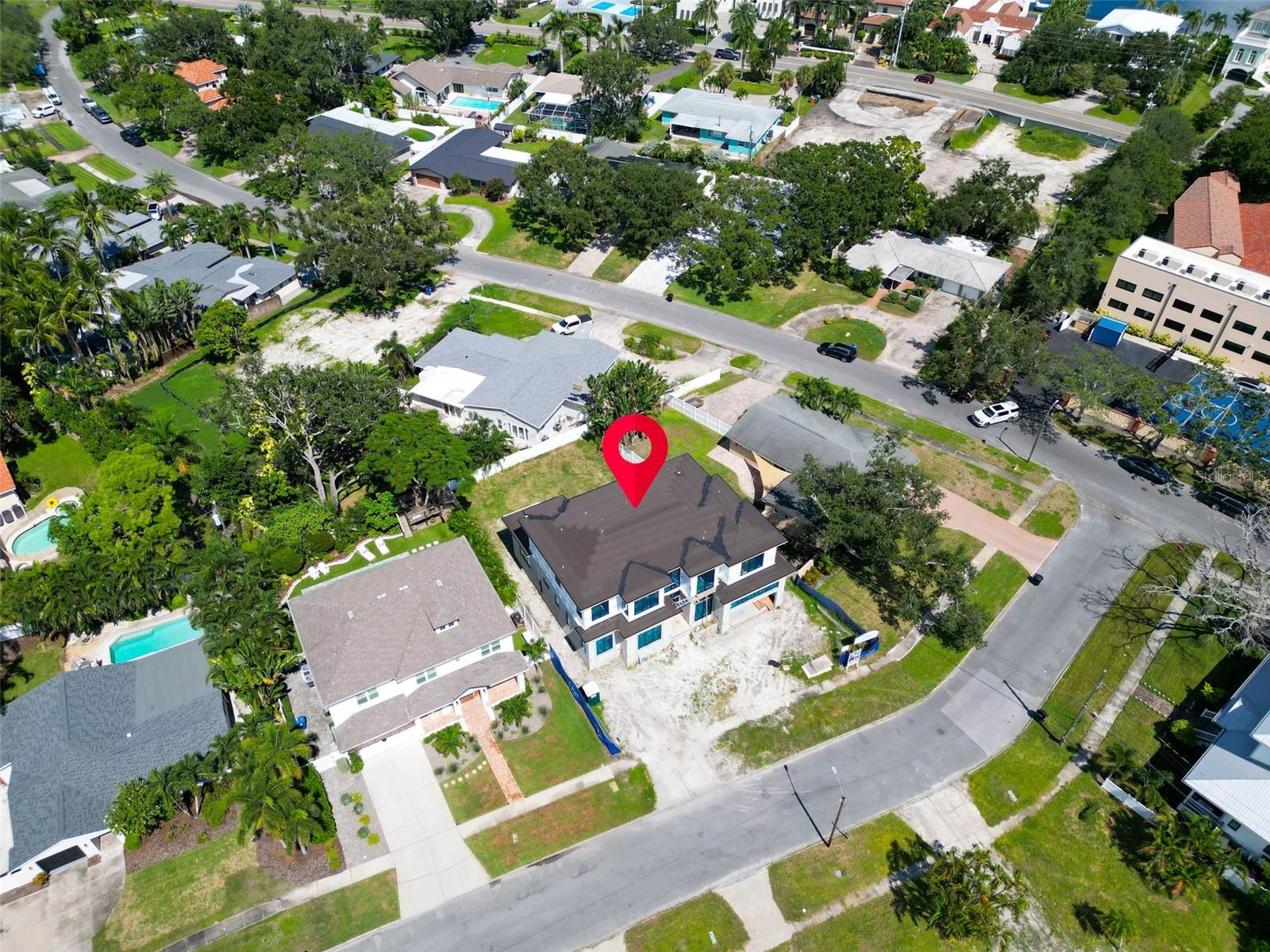 TB8431127 Property Photo