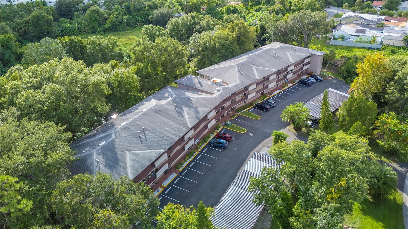 P4936409 Property Photo