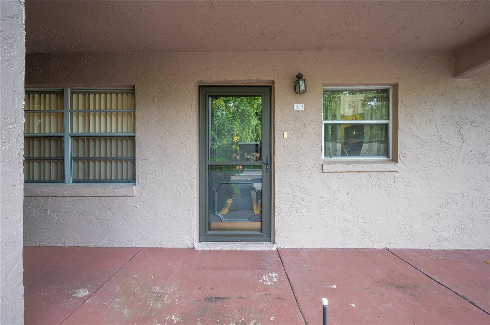 P4936409 Property Photo